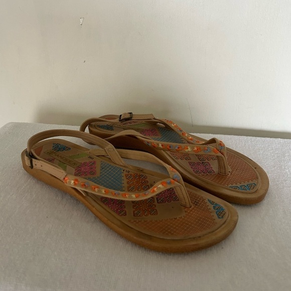 Andrea collection Boho size 8 sandals with embodying detail Lade in Brazil - Picture 1 of 8